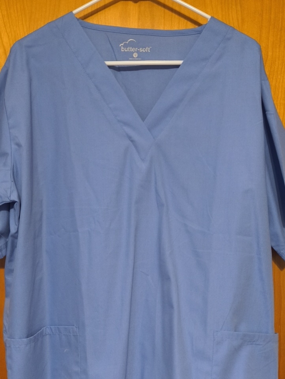 Butter Soft Women’s Sky Blue V-Neck Scrub Tunic